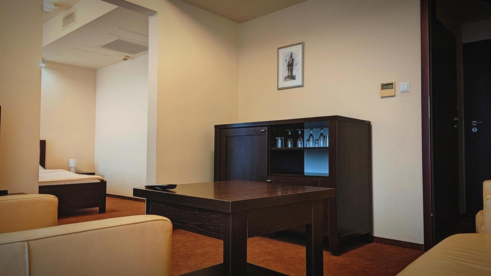 Hotel Olimpia Osrodek Przygotowan Sportowych à Rybnik  Extérieur photo